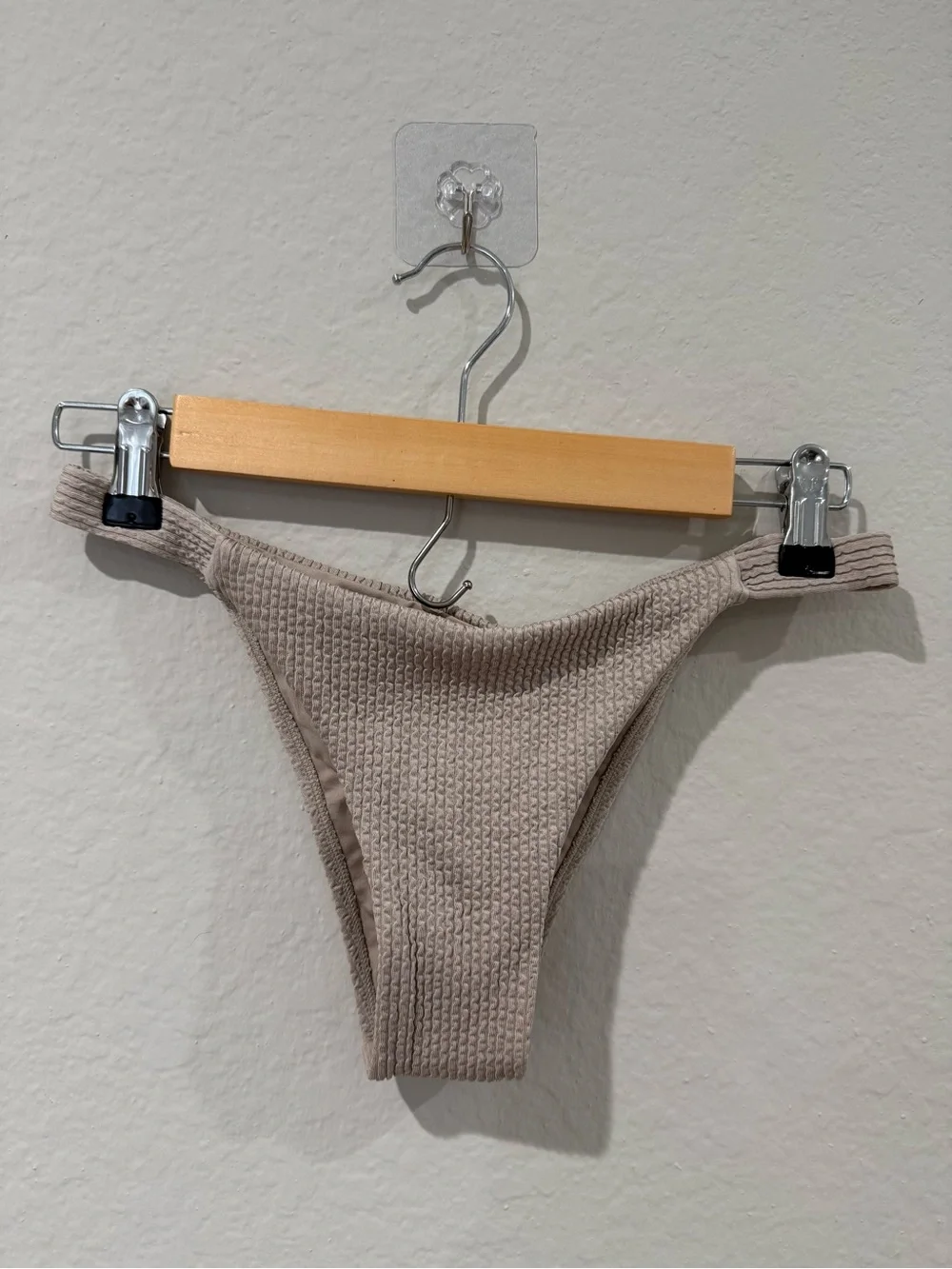 Monday Swimwear Copacabana Top and Java Bottom - Oat Crinkle in Size P